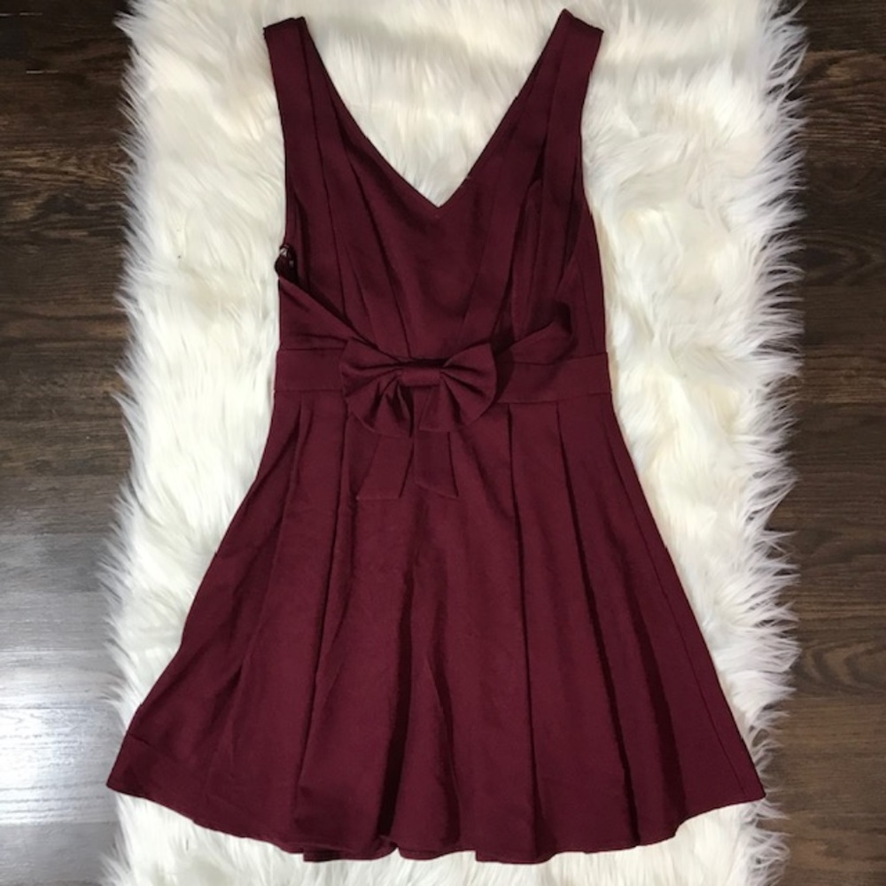 After Market Burgundy Open Back Dress, NWT - Picture 4 of 5